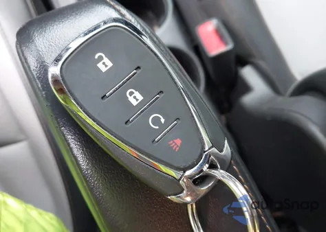 2021 Chevrolet Trax Awd Lt z USA, uszkodzony, nr VIN KL7CJPSB9MB349490